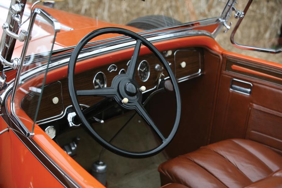  Packard Deluxe Eight Model 840 Roadster 1931 года  (фото 16 из 20)